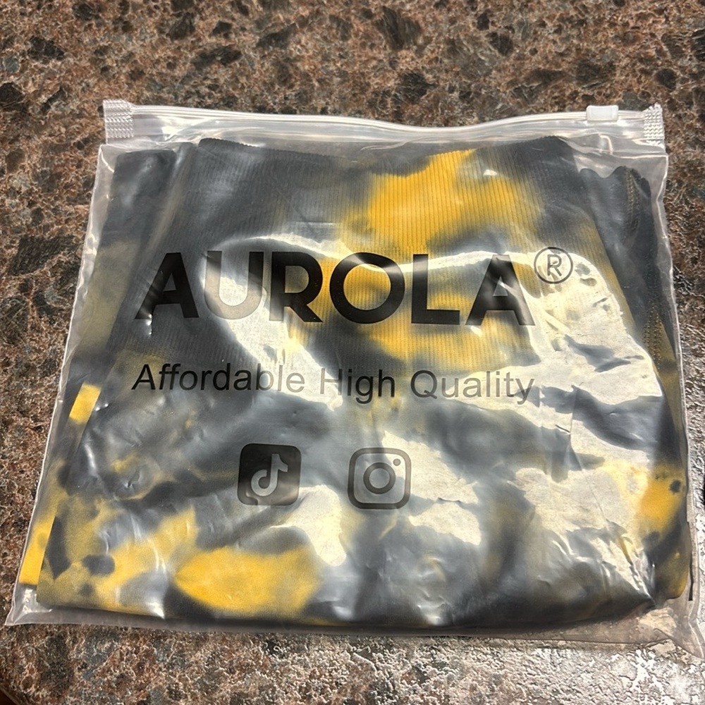 Aurola short